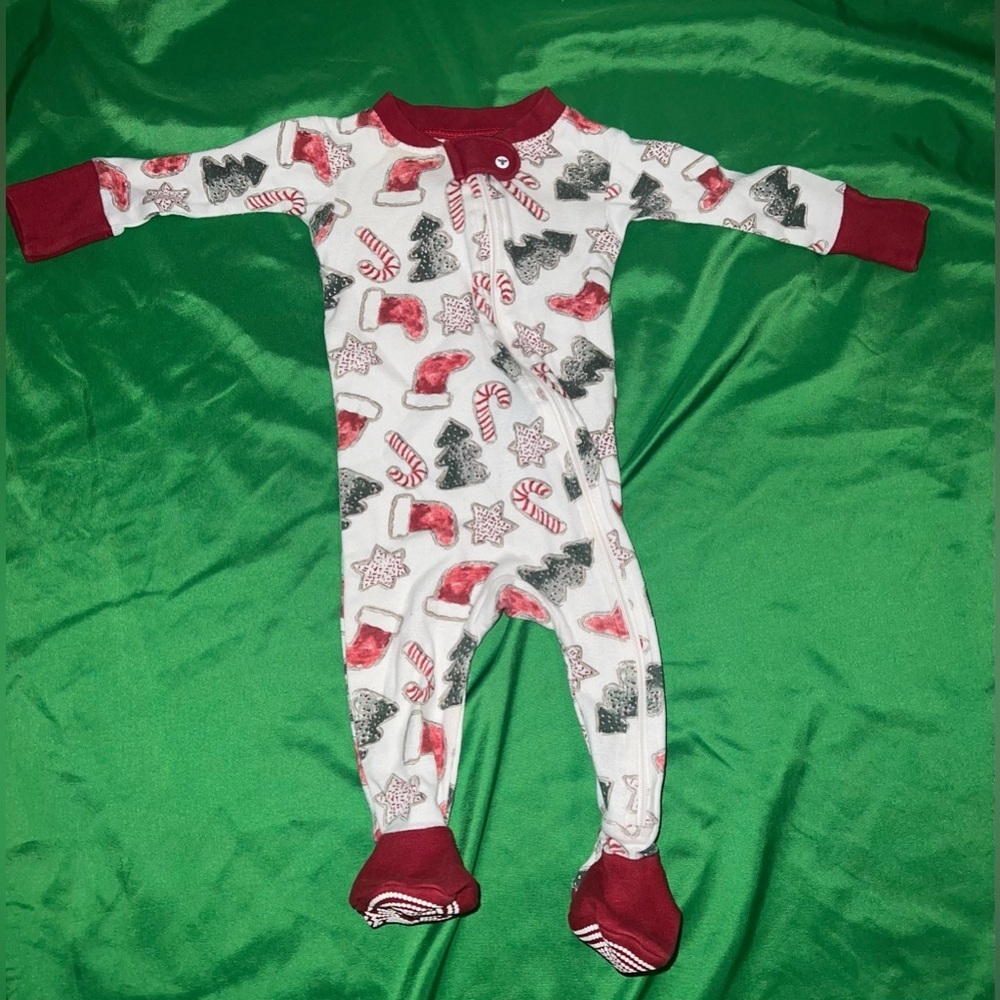 Burt's Bees Baby Red and White Holiday Footie 0-3 Months - Picture 1 of 6